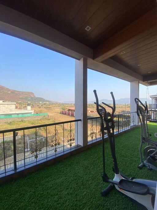 Mount Resorts Lonavala 5 Bhk Luxurious Villa With Private Pool And Full Size Cricket Football Turf Eksteriør bilde