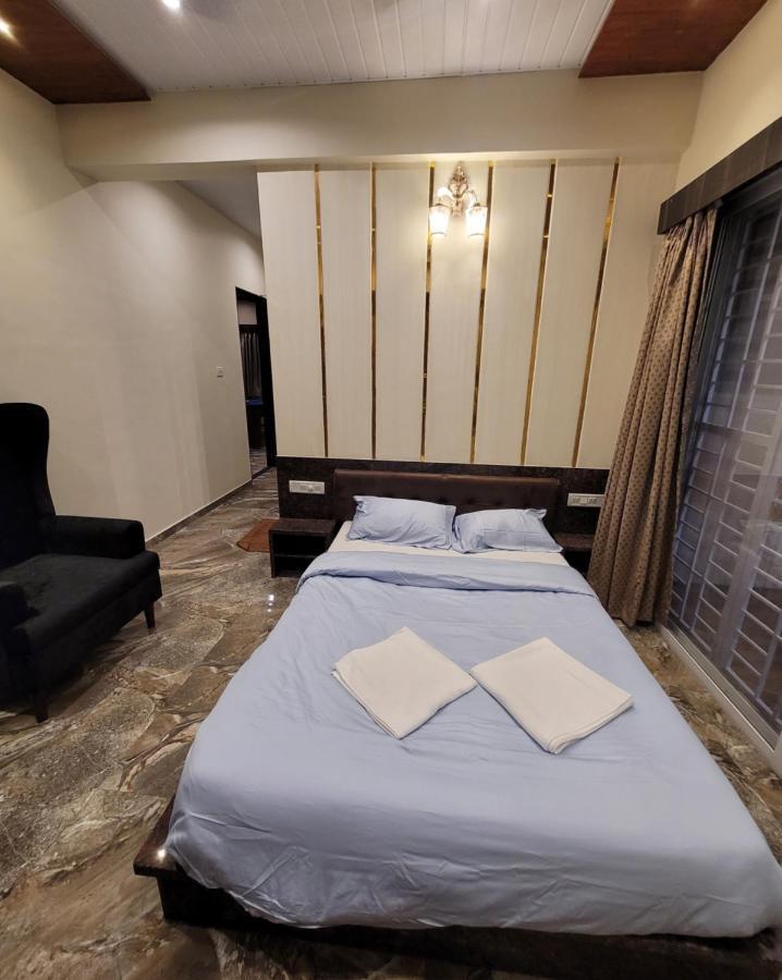 Mount Resorts Lonavala 5 Bhk Luxurious Villa With Private Pool And Full Size Cricket Football Turf Eksteriør bilde