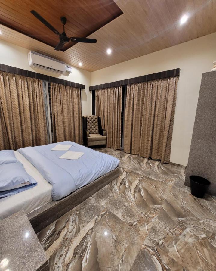 Mount Resorts Lonavala 5 Bhk Luxurious Villa With Private Pool And Full Size Cricket Football Turf Eksteriør bilde